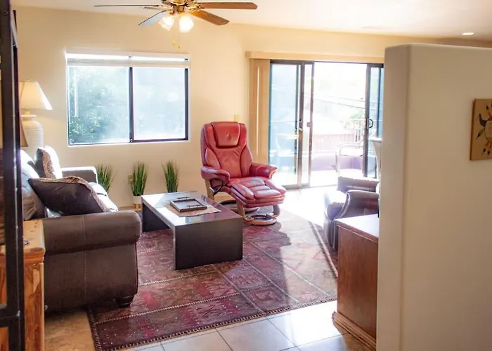 Shaman'S Den - Aptly Decorated Space W/A View