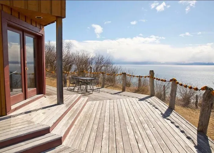 The Lookout - Alaska Sized Views
