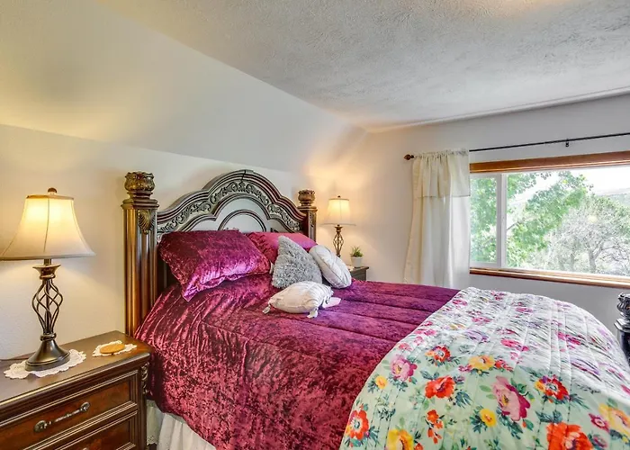 Sunny Cedaredge Home W/ Mtn Views - Hike & Fish!