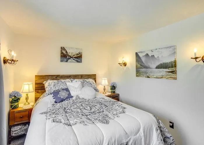 Sunny Cedaredge Home W/ Mtn Views - Hike & Fish!