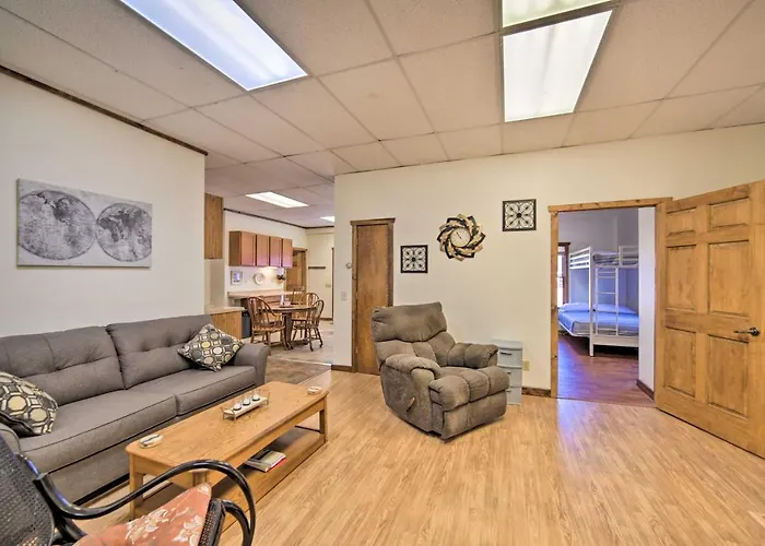 2 Mi To Ice Caves: Pet-Friendly Eben Junction Apt