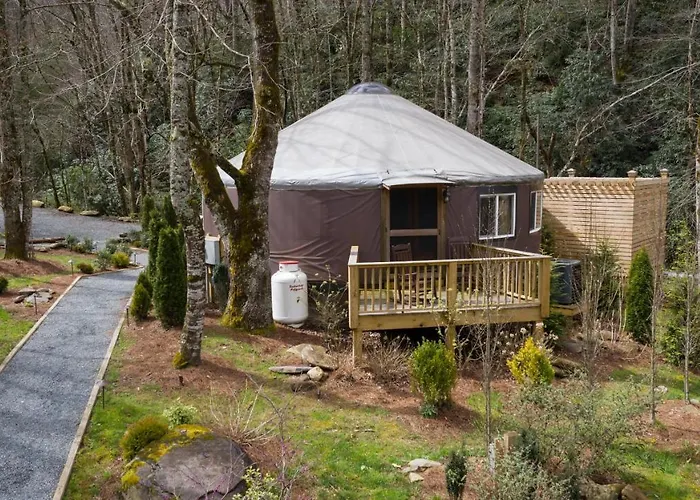 Tranquil Haven Luxy Yurt - Creekside Glamping With Private Hot Tub