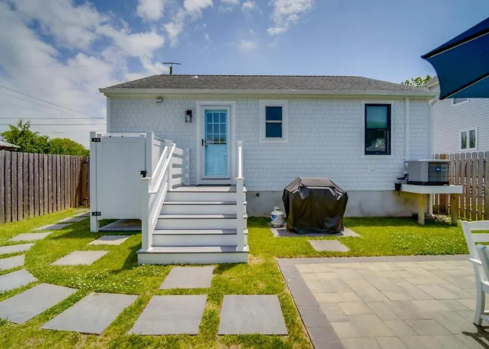 Beautiful Cape May Cottage: Walk To Beach & Mall!