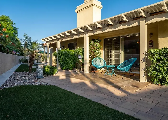 Coachella Chill: Luxury 4Br/4King Paradise Retreat