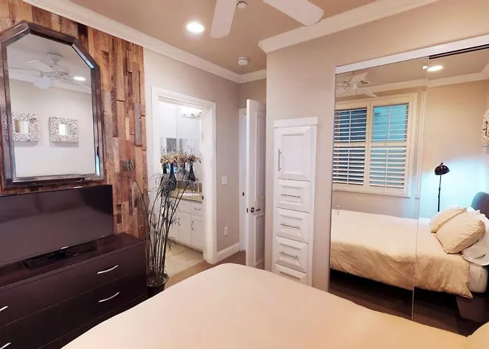 3 Bedroom 2 Bath Beachfront Home