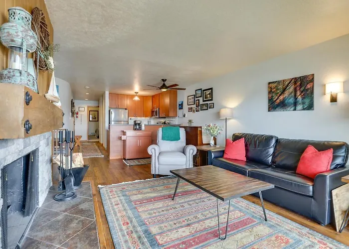 8 Mi To Keystone Resort: Dillion Condo W/ Hot Tub!