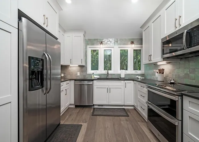 1714 Shelter Cove Villa