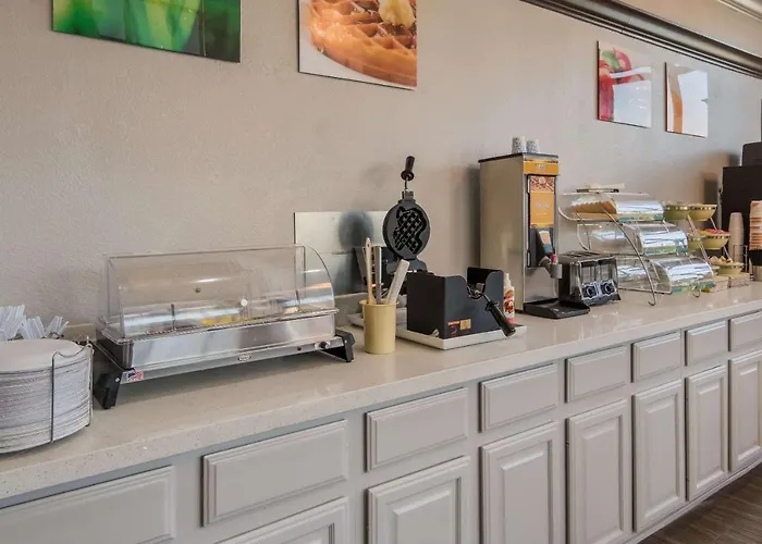 Quality Inn & Suites Waco North