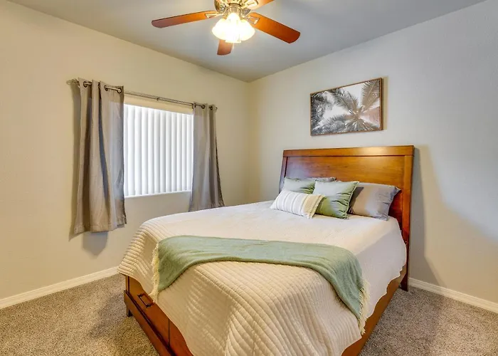 Beautiful Bullhead City Home Rental W/ Yard!