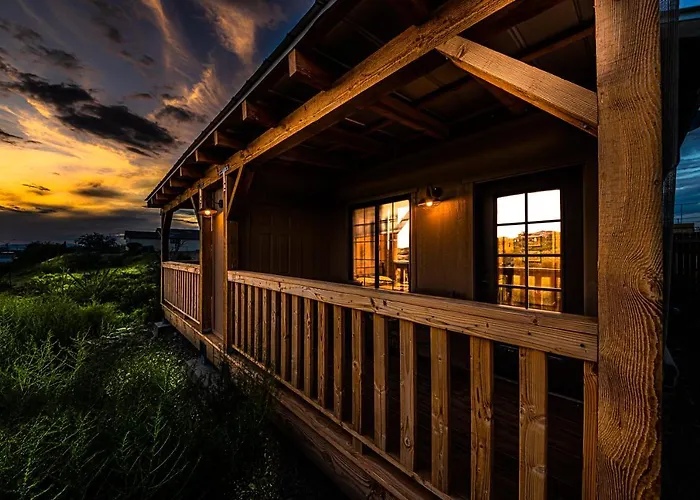 Miners Cabins #1 - Two Double Beds And Private Balcony