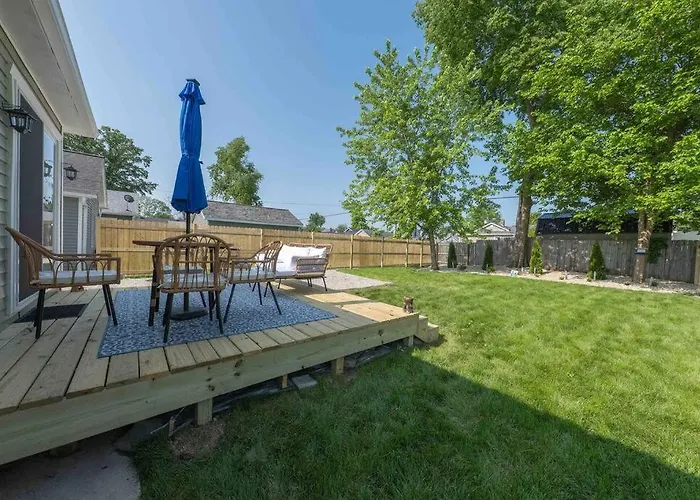 Home 15 Min From Starved Rock And Chicago Skydive!