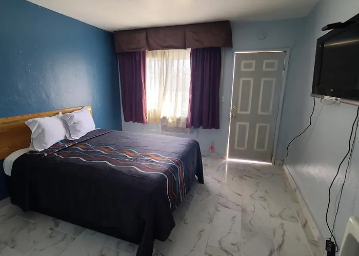 Green Spot Motel