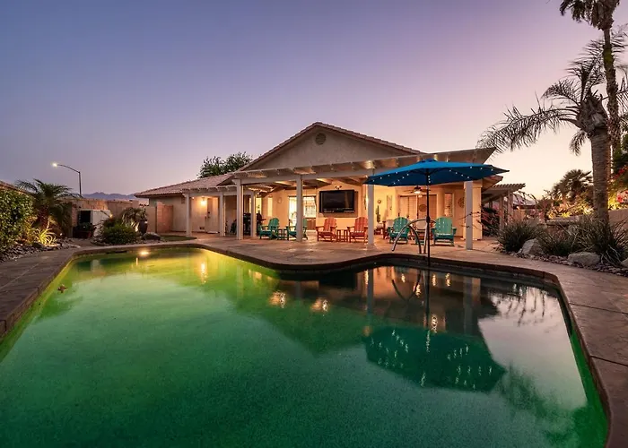 Coachella Chill: Luxury 4Br/4King Paradise Retreat