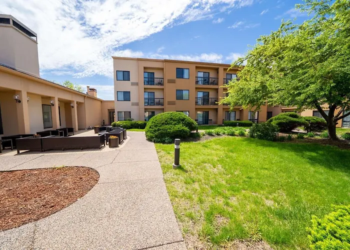 Spark By Hilton Bettendorf Quad Cities