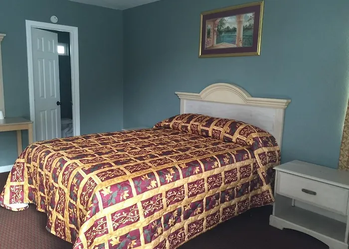 Deluxe Inn