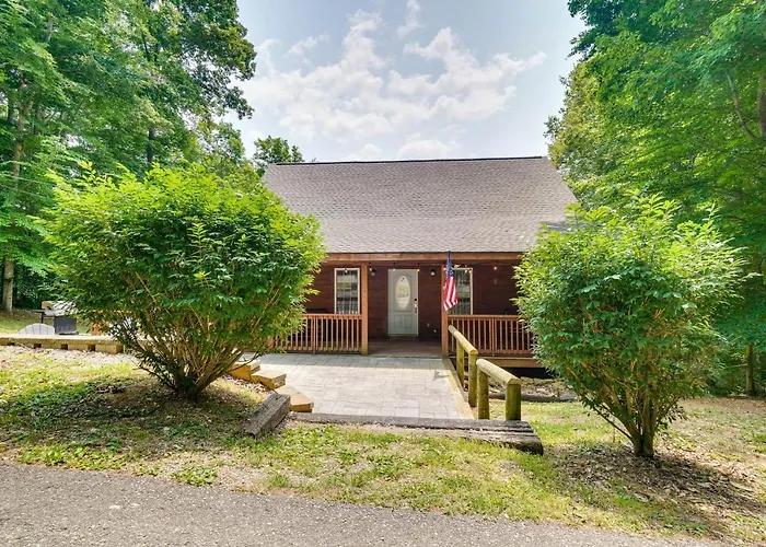 Cozy Tennessee Lake House W/ Grill & Fire Pit!