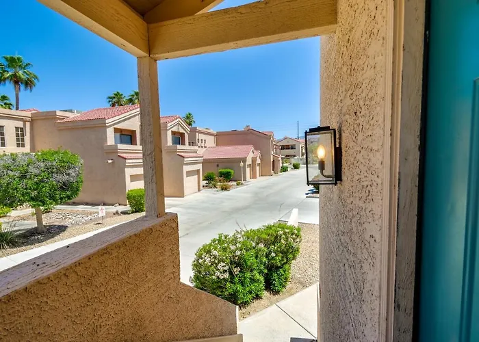 Walk To Rotary Park: Lake Havasu City Condo