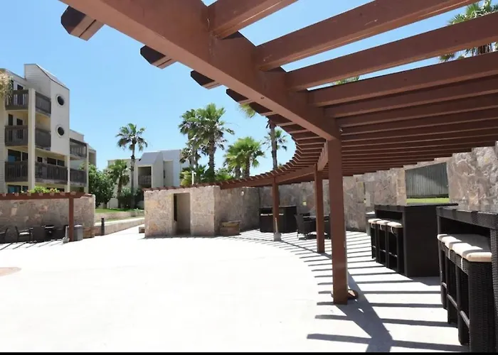 Spectacular Ocean-View Condo In Beachfront Resort, Heated Pool