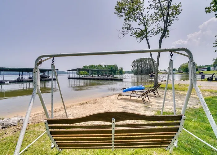 Chic Spring City Townhome On Watts Bar Lake!