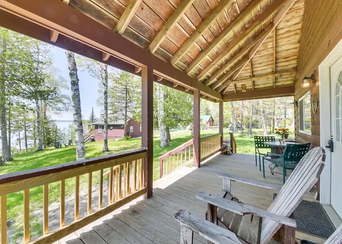 8 Mi To Saddleback Ski Area: Cabin W/ Fire Pit