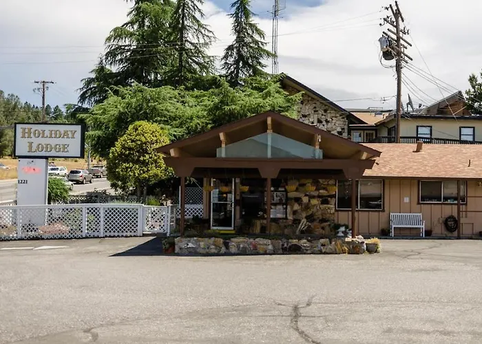 Holiday Lodge