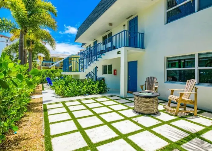 Pet Friendly Beach Condo With Hot Tub And Firepit