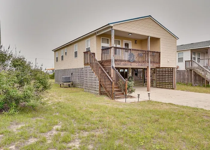 Nags Head Vacation Rental W/ Hot Tub: Near Beach!