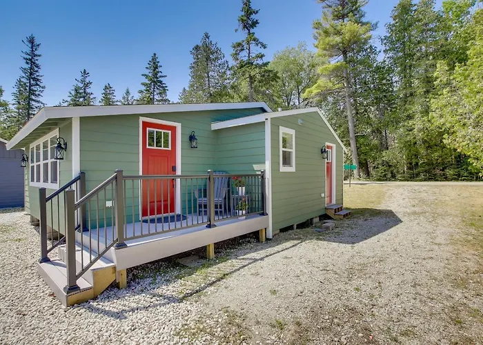 Baileys Harbor Waterfront Vacation Rental W/ Grill