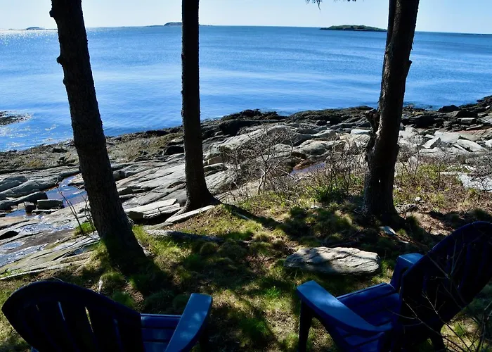 Betty'S Place - Cozy Ocean Front Getaway With Views Of Casco Bay