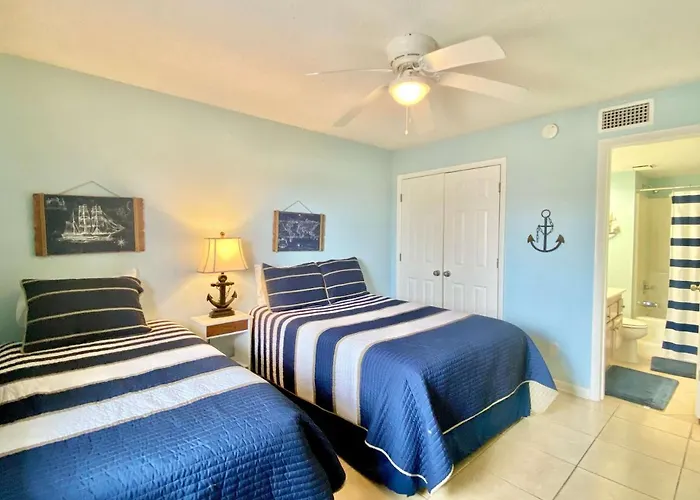 Wind Drift 102S: Beachfront Condo with Pools and Tennis