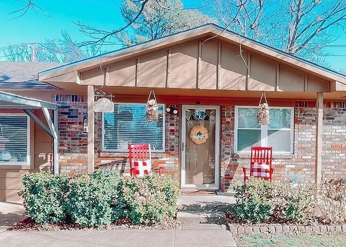 Muskogee Guest Favoritehuge Yardcoffee Bar!