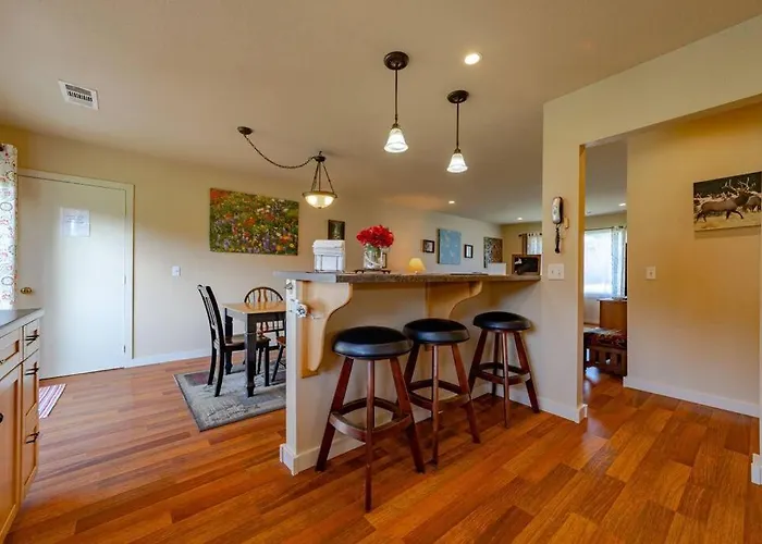 Elk Meadow Cabins 15A Lady Bird Suite