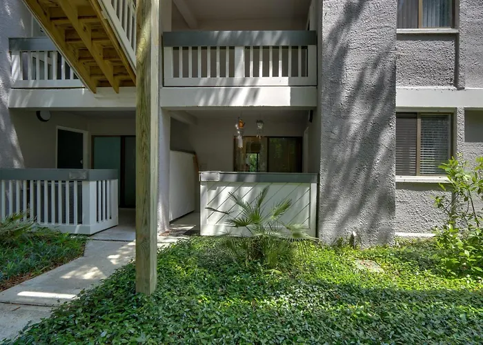Serene Hilton Head Island Condo W/ Community Pool!
