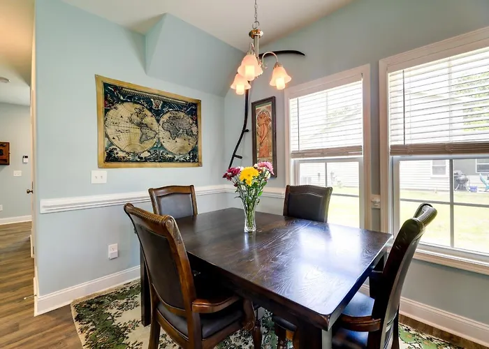 Holly Ridge Vacation Rental ~ 5 Mi To Beach