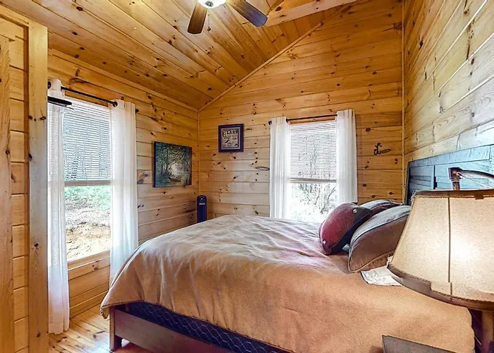 Cozy Cub Cabin