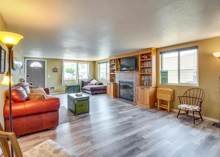 Winchester Bay Vacation Rental Near Dunes & Atv!
