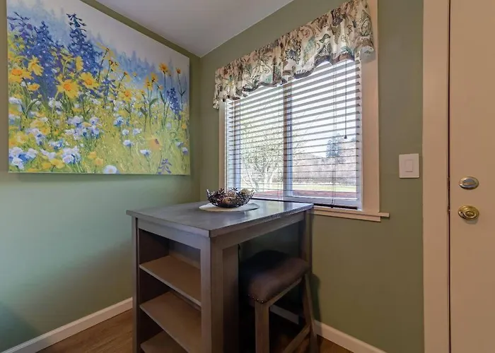 Elk Meadow Cabins 13B Bears Den - Single Room