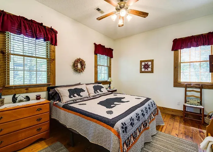 Lake Cumberland Resort Cabin In Gated Community!