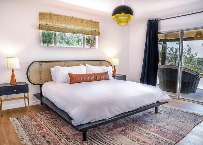 Mojave Desert Pied-A-Terre