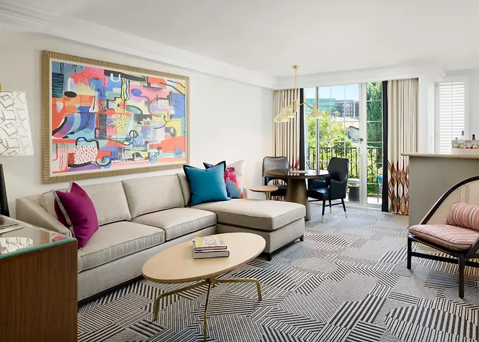 Le Parc At Melrose