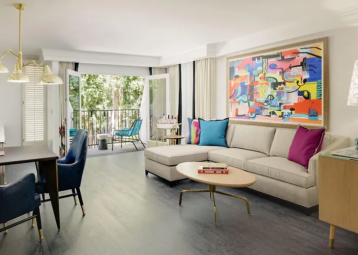Le Parc At Melrose