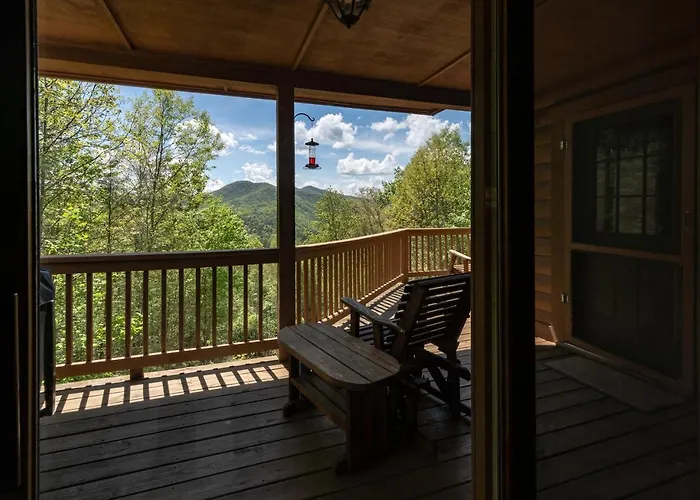 Quiet Haven Mountain Top Cabin - 3 Bedroom Cabin With Breathtaking Views