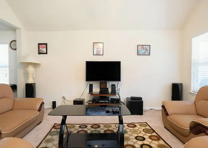 Select Exclusive Room In Fresno Texas
