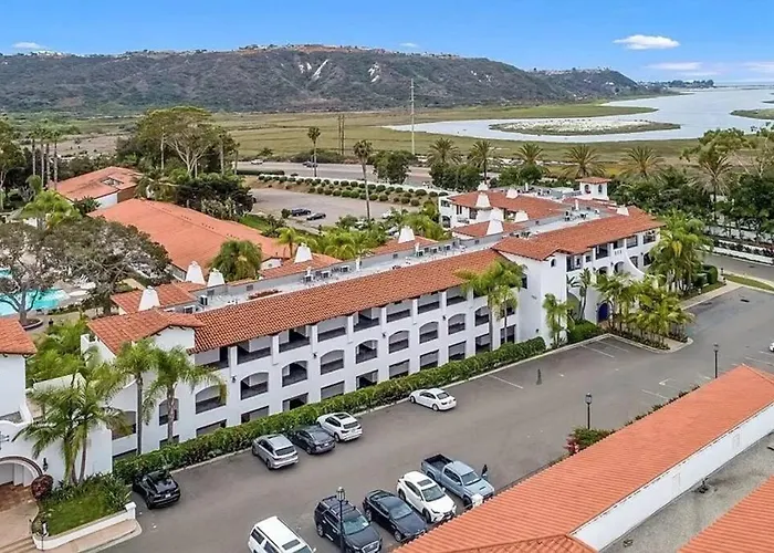 Luxury Villas At Omni La Costa Resort & Spa