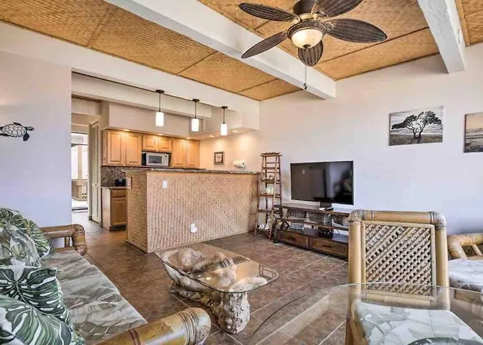 Kailua Village Bay View Condo, Pool, Walk To Town And Dining, Ac, Free Parking