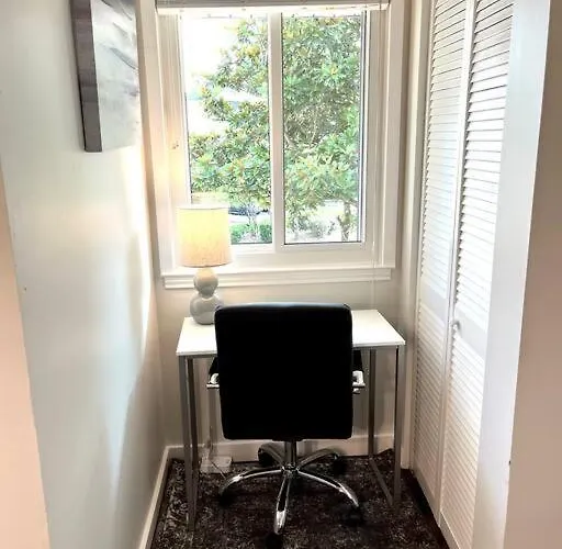 Modern Rocket City Condo -- 3 Min To Mid-City