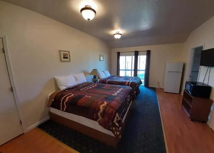 Alta Sierra Village Inn