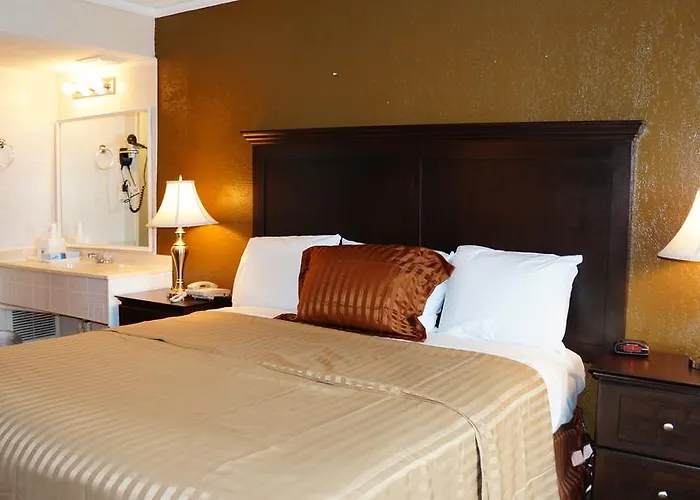 Americas Best Value Inn & Suites Kansas City