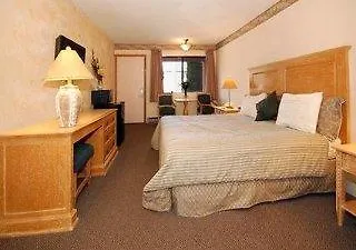 Econo Lodge Inn & Suites Kalispell - Glacier National Park Gateway