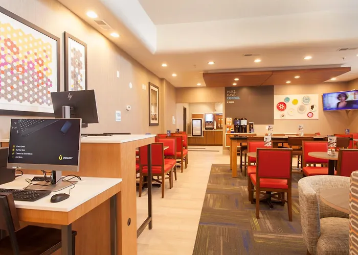 Holiday Inn Express&Suites